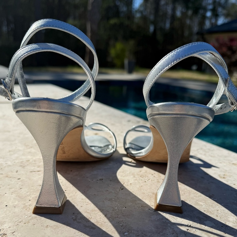 Manolo Blahnik Metallic Silver Heels - Picture 2 of 16